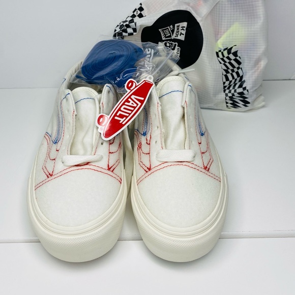 Vans x Taka Hayashi Vault LX Low Design it White Men Vans x Taka Hayashi Vault LX Low Design it White 721454 Men Size 4 Wms 5.5.